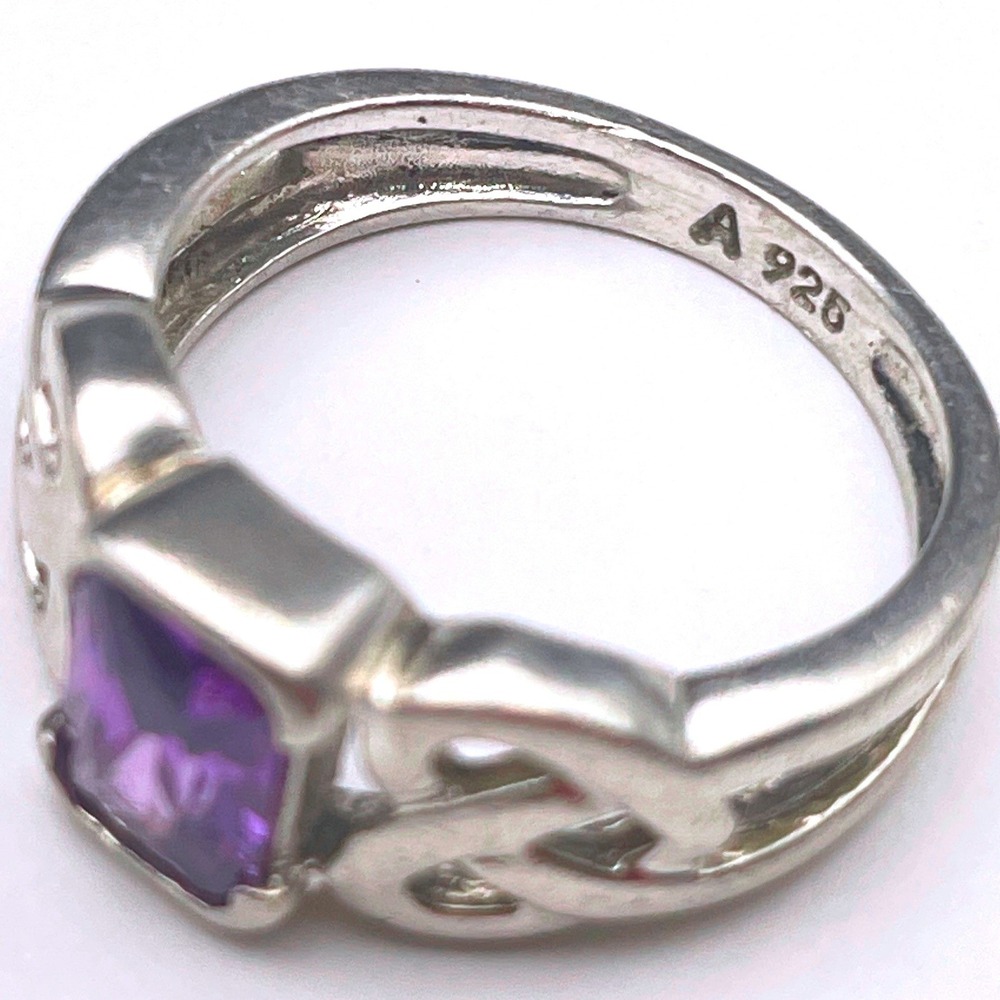 Sterling Silver Amethyst Color‎ Ring Celtic Style Sparkling Purple Gemstone Ring - Picture 8 of 9
